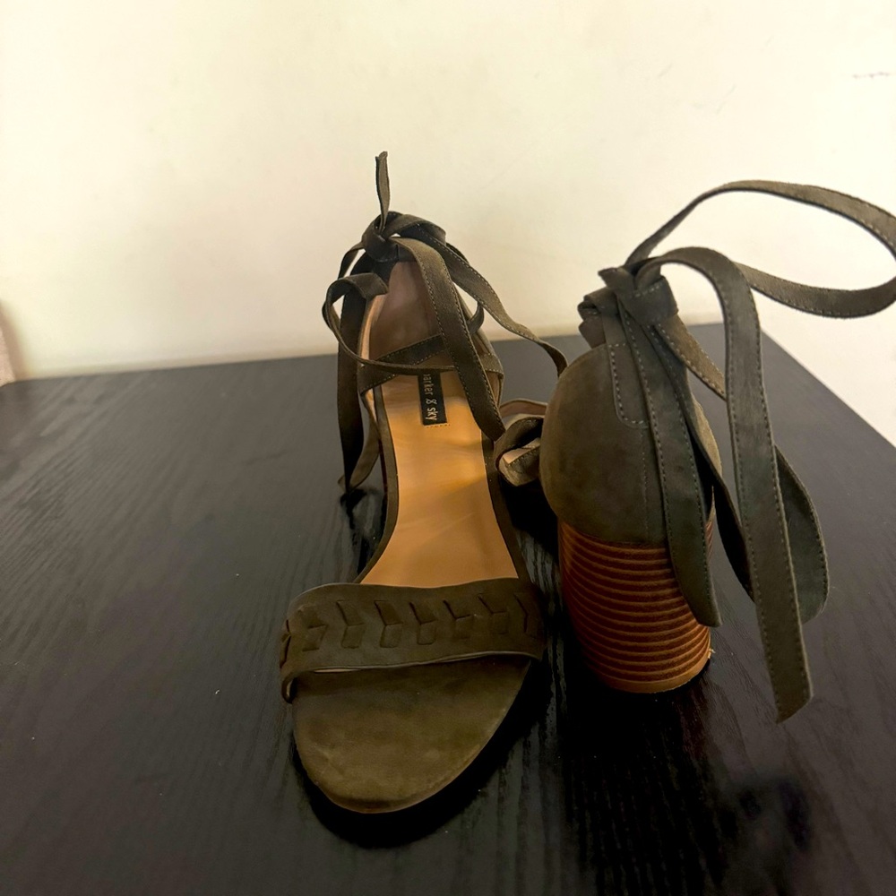 Women shoes